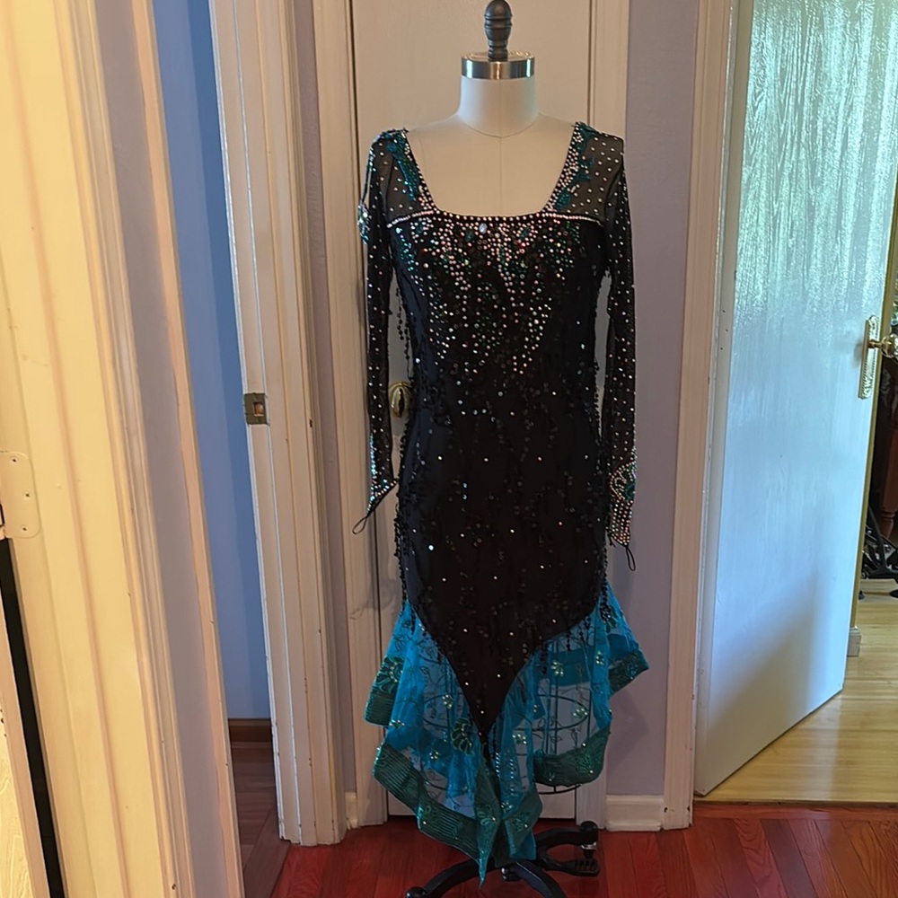 Black and Green Sequin Embellished Long Sleeve Gown